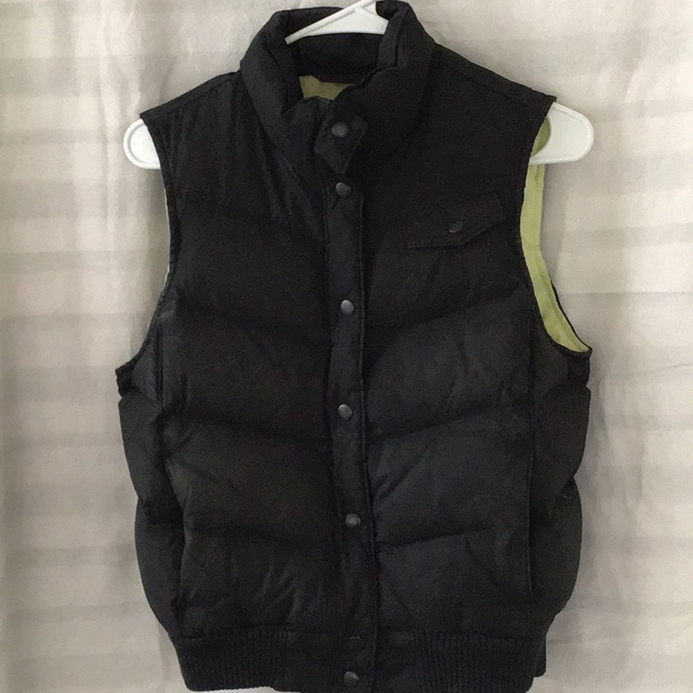 Women’s GAP down vest.
